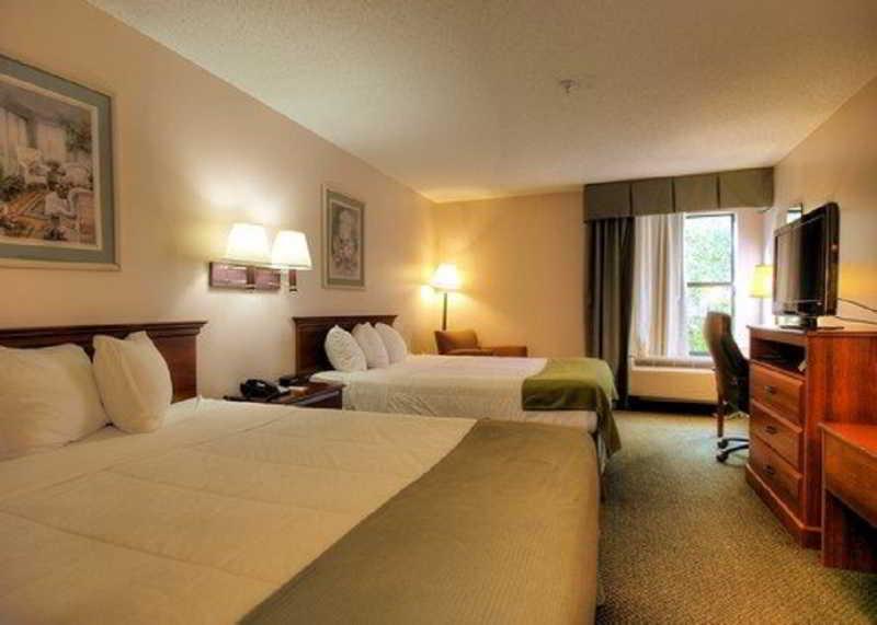 Econo Lodge Роли Номер фото