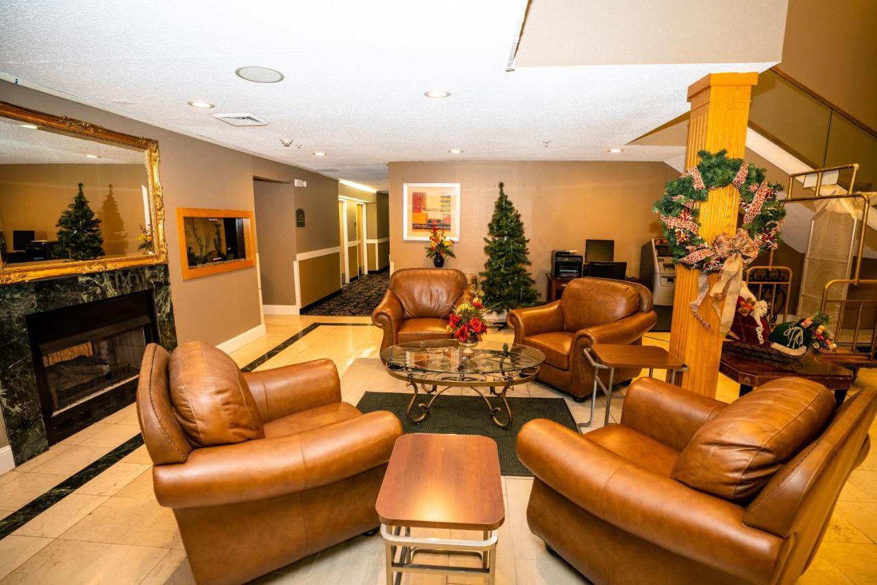Econo Lodge Роли Экстерьер фото